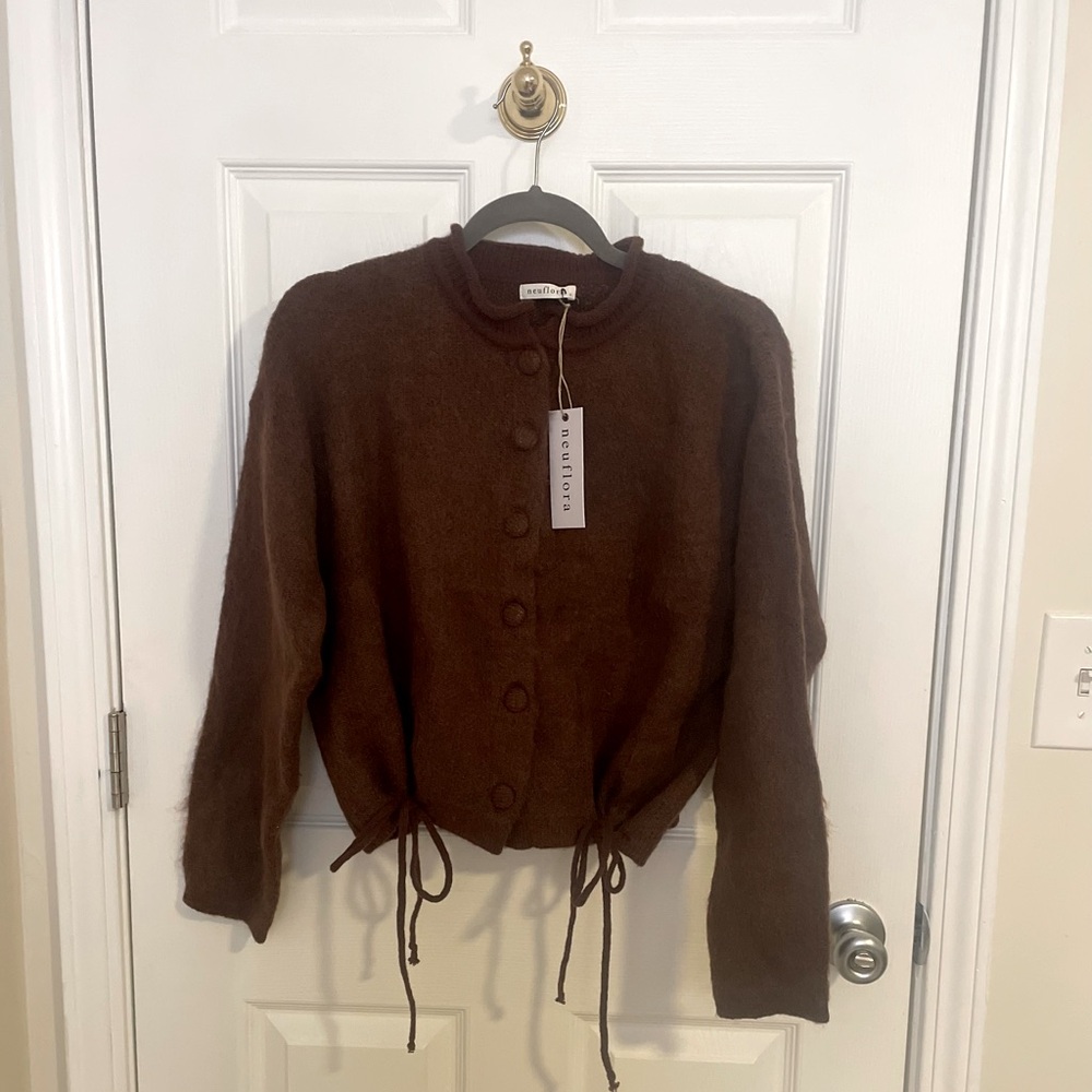 NWT Neuflora - Applegate Sweater - Rustic Brown